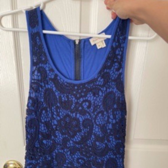 Peplum black and blue lace top - Picture 2 of 2
